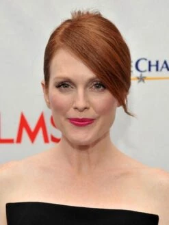 Julianne Moore Hair Bangs