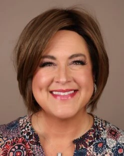 Confidence Wig By Toni Brattin -Wig Promotion Shop ConfidenceLightBrowndenisefront