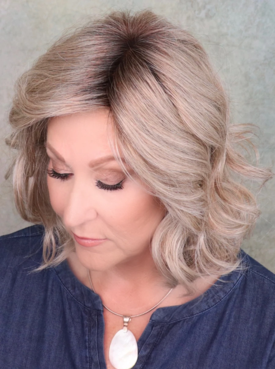 Editor's Pick Elite Wig By Raquel Welch | Hand-Tied 4 Editor's Pick Elite Wig By Raquel Welch | Hand-Tied - Image 2