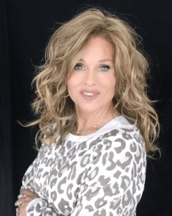 Hollywood Wig By Mane Attraction 26 Hollywood Wig By Mane Attraction -Wig Promotion Shop IMG 2219