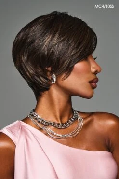 Jayla Wig By Kim Kimble | Heat-Friendly Synthetic 26 Jayla Wig By Kim Kimble | Heat-Friendly Synthetic -Wig Promotion Shop KK Jayla Model3 Side1