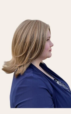 Lisa Wig By Envy | Human Hair/Synthetic Blend 39 Lisa Wig By Envy | Human Hair/Synthetic Blend -Wig Promotion Shop Lisa Envy DarkerBlonde Right