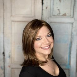 Regal Wig By Mane Attraction 26 Regal Wig By Mane Attraction -Wig Promotion Shop MARegalNutmeg