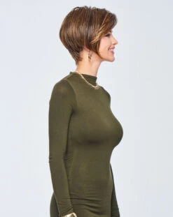 Heard It All Wig By Raquel Welch 25 Heard It All Wig By Raquel Welch -Wig Promotion Shop RW HeardItAll Model Side1